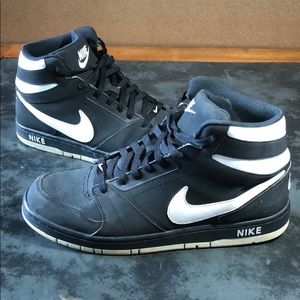 US Men’s 13 - Nike Prestige IV Hightops